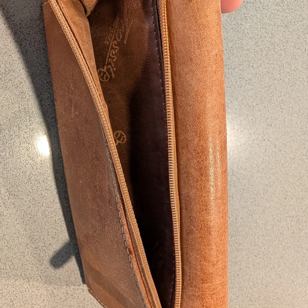 Fossil Leather Wallet in Tan Brown